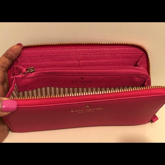 Kate Spade Lacey Cobble Hill Wallet NWT - Picture 4 of 4